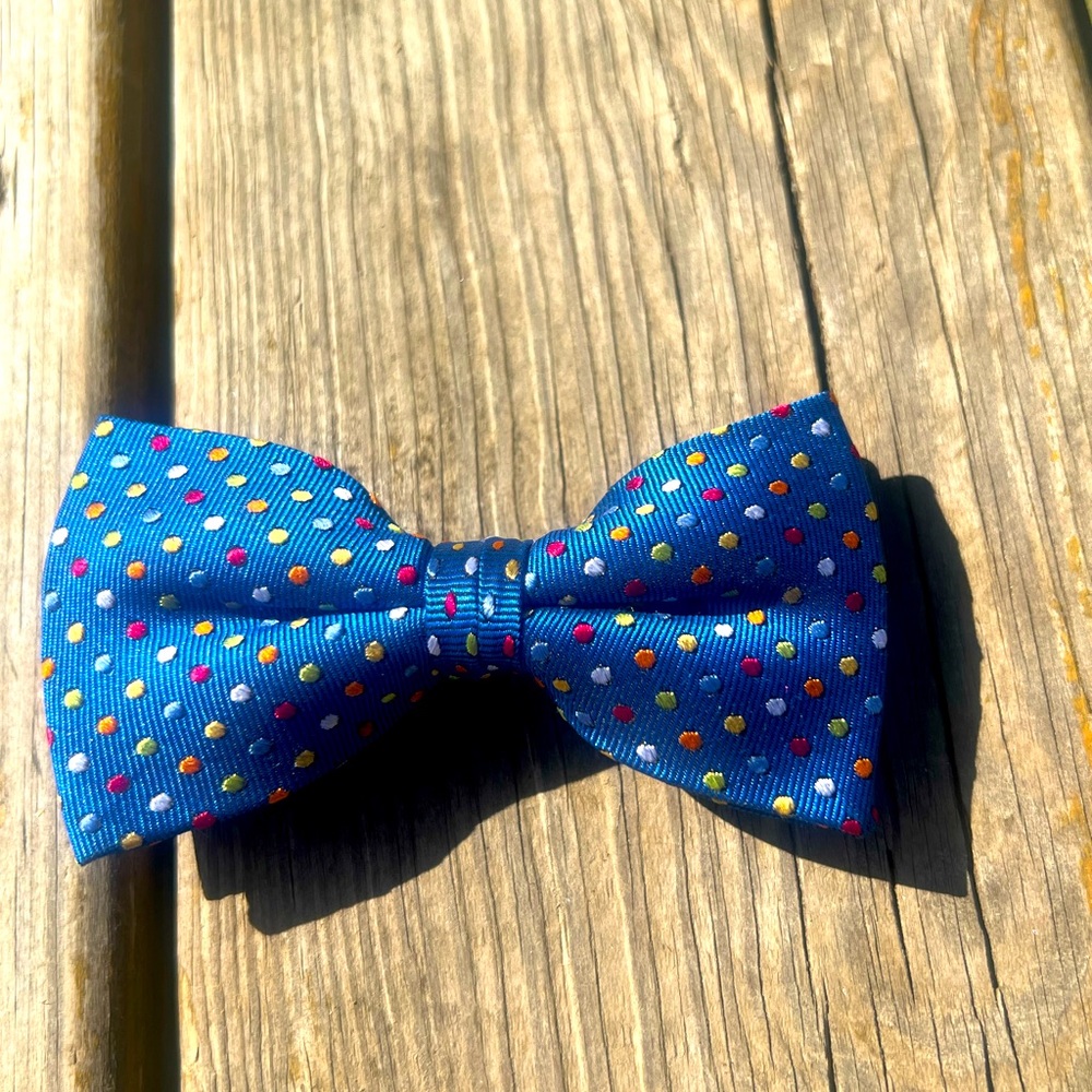 EUC Talbots Boys Blue Polka Dot Clip Bow Tie